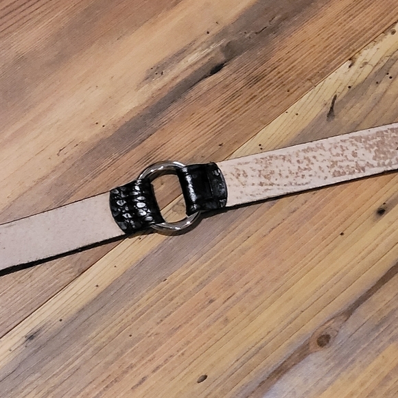 LIZ CLAIBORNE Genuine Leather Belt, Dark Grey with Silver Tone Hardware - Picture 10 of 16